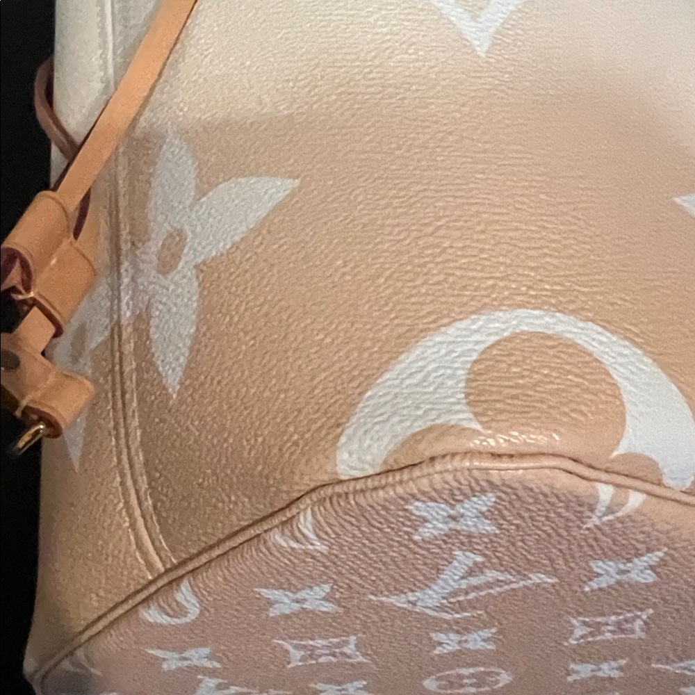 Louis Vuitton Monogram Giant By The Pool Neverfull MM Brume - Picture 7 of 13